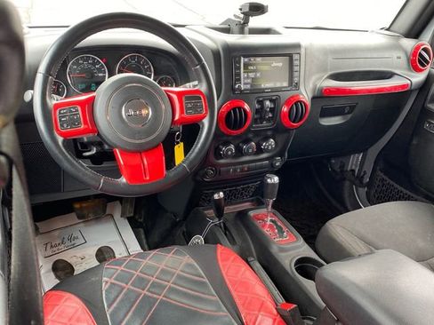 Used 2015 Jeep Wrangler Unlimited Sport w/ Quick Order Package 24S AWD/4WD image 5