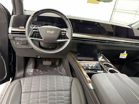 Certified 2025 Cadillac Escalade Sport Platinum w/ LPO, ONYX Package image 22