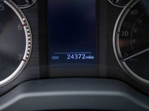 Used 2022 Lexus GX 460 Premium w/ Premium Plus Package image 22