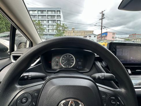 Used 2022 Toyota Corolla LE FWD image 11