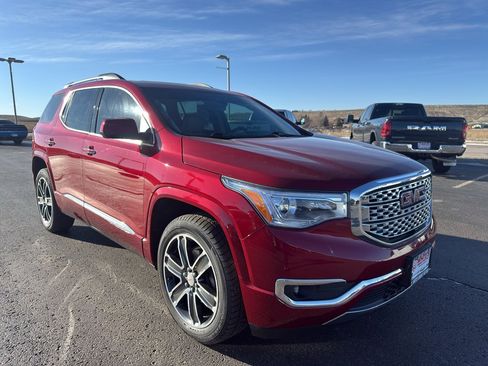 Used 2019 GMC Acadia Denali w/ Technology Package image 3