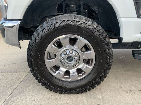 Used 2024 Ford F250 Lariat w/ Chrome Package image 25