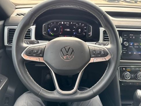 Certified 2022 Volkswagen Atlas Cross Sport SEL image 18