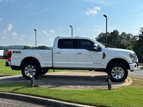 Used 2021 Ford F350 Platinum AWD/4WD image 8