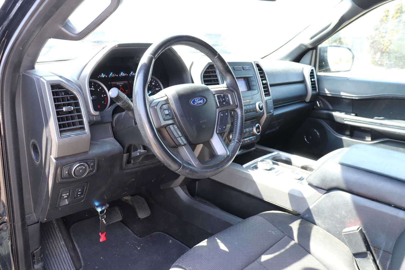 Used 2018 Ford Expedition Max XLT AWD/4WD image 10