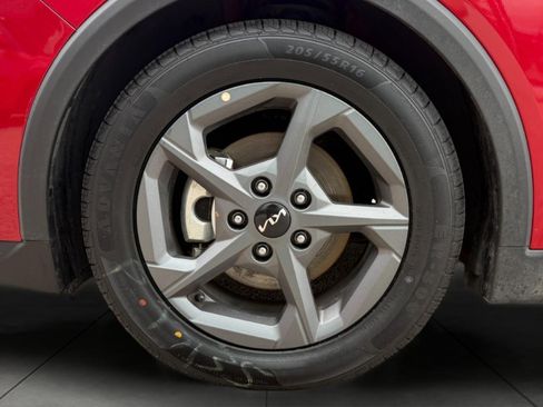Used 2025 Kia K4 FWD image 50