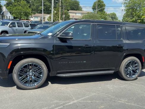 New 2026 Jeep Grand Wagoneer 4WD image 3