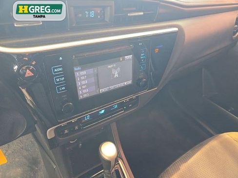 Used 2018 Toyota Corolla LE FWD image 14