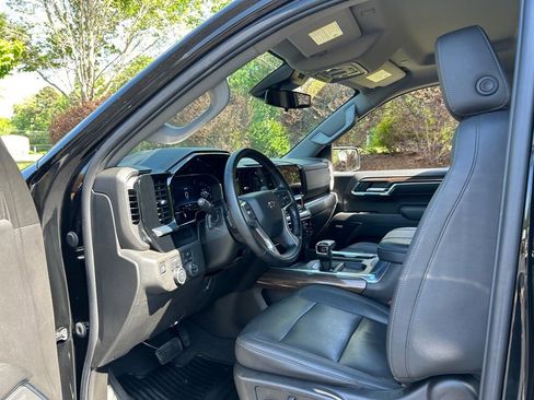 Used 2024 Chevrolet Silverado 1500 RST w/ Convenience Package II AWD/4WD image 44