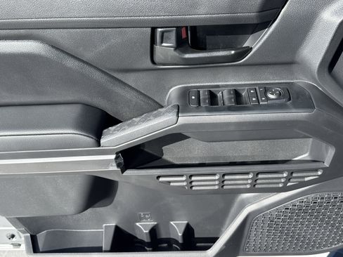 New 2026 Toyota Tacoma SR5 AWD/4WD image 18