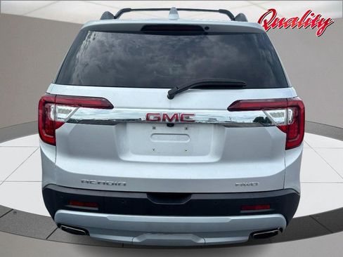 Used 2020 GMC Acadia SLT w/ Driver Alert Package II AWD/4WD image 4