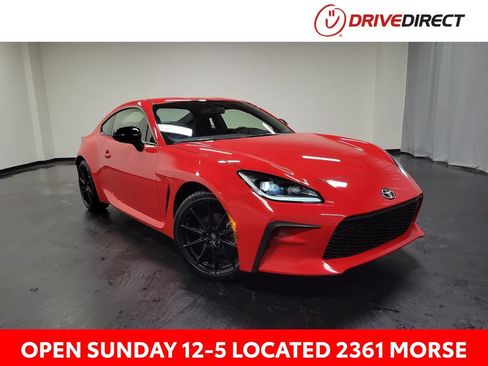 Used 2025 Toyota GR86 Premium w/ ALL Weather Mat Package (TMS) RWD image 1