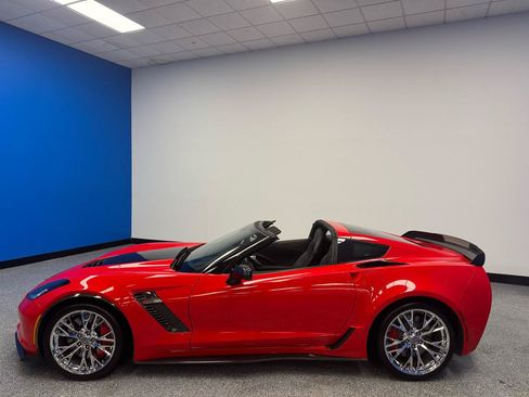 Used 2018 Chevrolet Corvette Z06 RWD image 5
