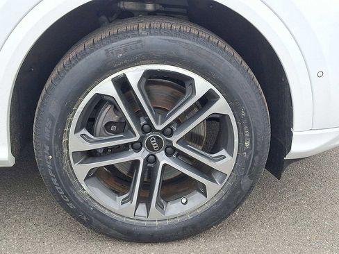 Certified 2025 Audi Q5 Premium Plus w/ Premium Plus image 27