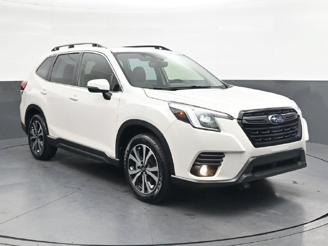 Used 2023 Subaru Forester Limited AWD/4WD image 2