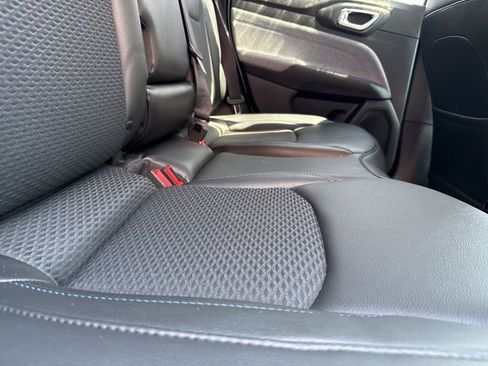 Used 2022 Jeep Compass Latitude image 56