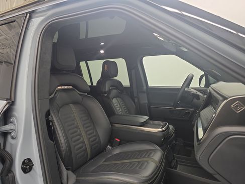 Used 2024 Rivian R1S Adventure image 23