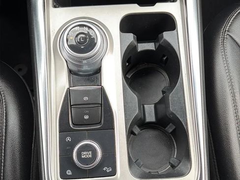 Used 2021 Ford Explorer Limited w/ Equipment Group 301A AWD/4WD image 20