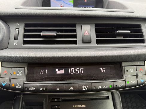 Used 2017 Lexus CT 200h 200h w/ Navigation System Package image 29