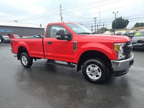 Used 2017 Ford F250 XL w/ Power Equipment Group AWD/4WD image 6