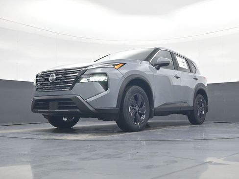 New 2026 Nissan Rogue SV image 17