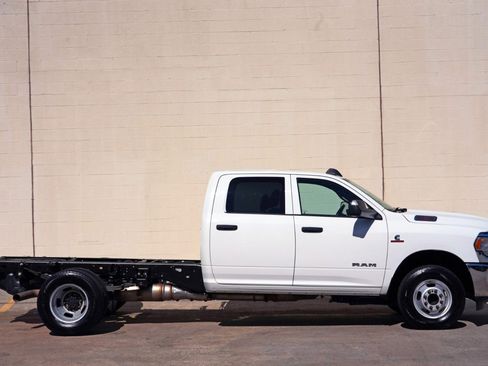 Used 2021 RAM 3500 Tradesman w/ Chrome Appearance Group AWD/4WD image 45