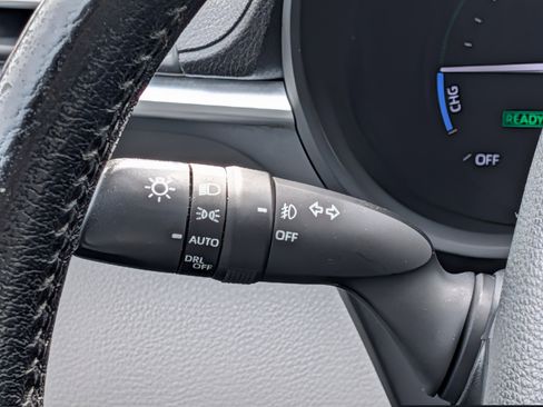 Used 2023 Toyota Sienna XLE image 23