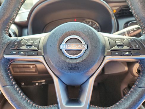 Used 2024 Nissan Kicks SR w/ SR Premium Package image 16