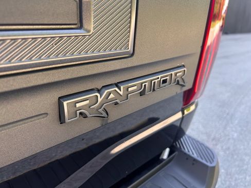 Used 2025 Ford F150 Raptor AWD/4WD image 46