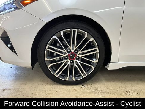 Used 2022 Kia Forte GT w/ GT2 Package image 17