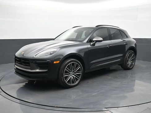 Certified 2025 Porsche Macan Turbo AWD/4WD image 1
