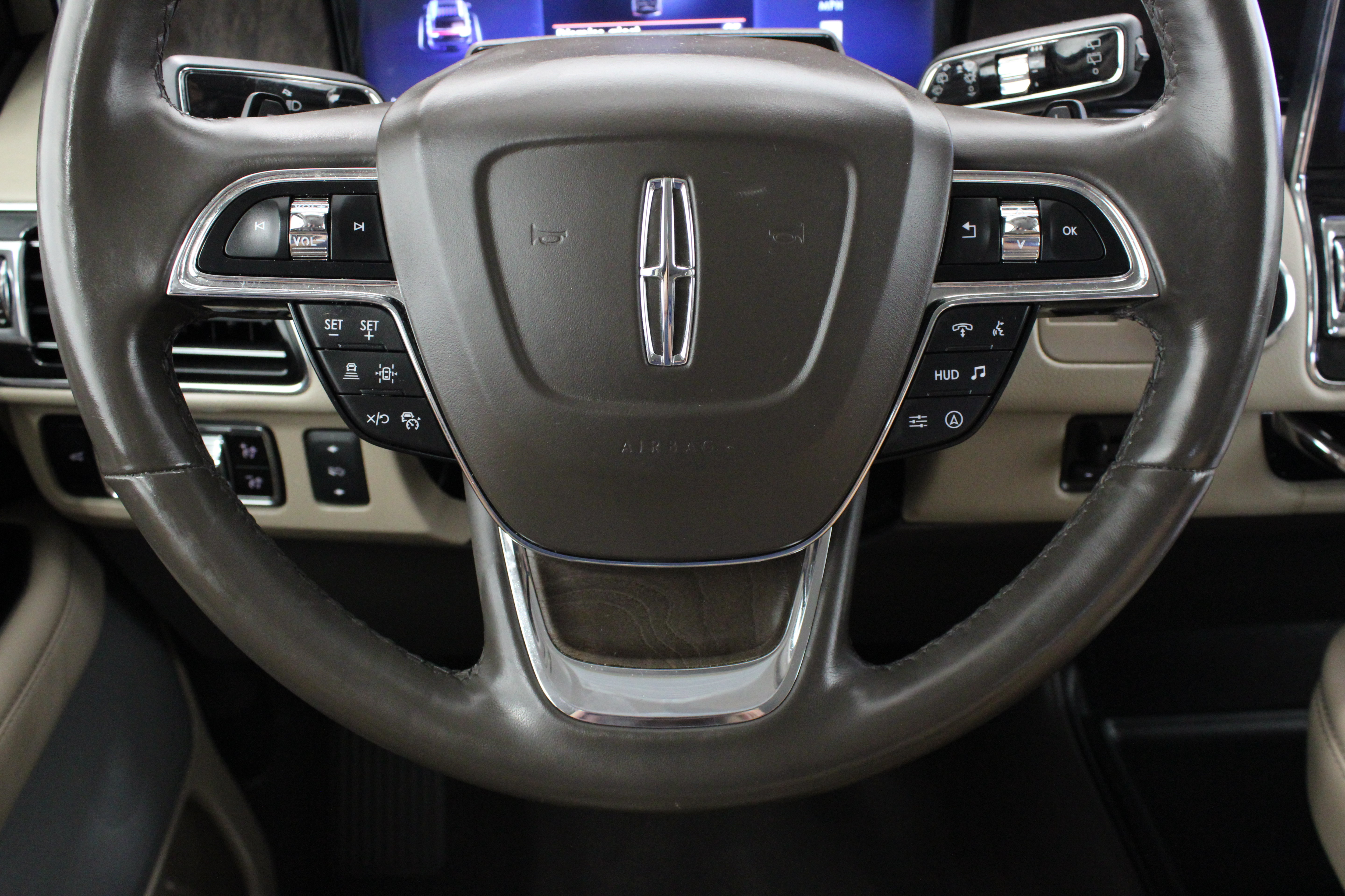 Used 2024 Lincoln Navigator Reserve AWD/4WD image 26