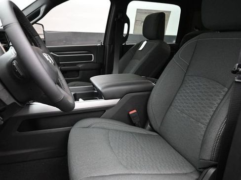 New 2026 RAM 2500 Big Horn AWD/4WD image 7