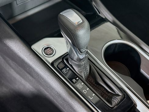 Used 2024 Nissan Altima 2.5 SV image 23