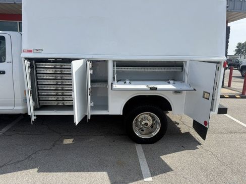 Used 2015 RAM 4500 SLT w/ Quick Order Package 29G SLT RWD image 6