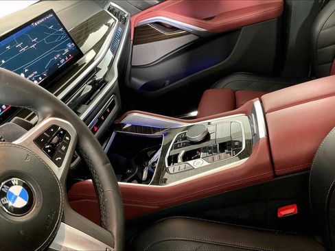 Certified 2024 BMW X6 xDrive40i w/ Premium Package image 6