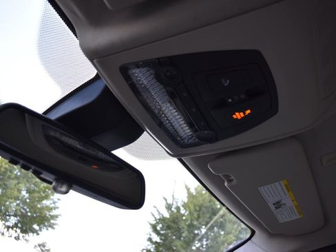 Used 2015 BMW 550i Sedan image 46