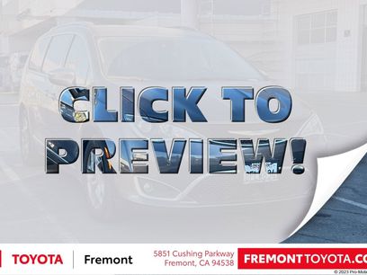 Used 2018 Chrysler Pacifica Limited w/ Advanced Safetytec Group