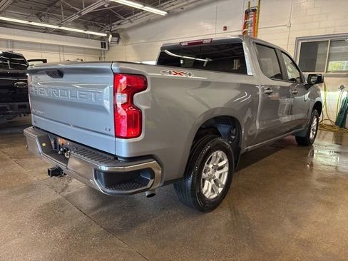 Used 2023 Chevrolet Silverado 1500 LT AWD/4WD image 6