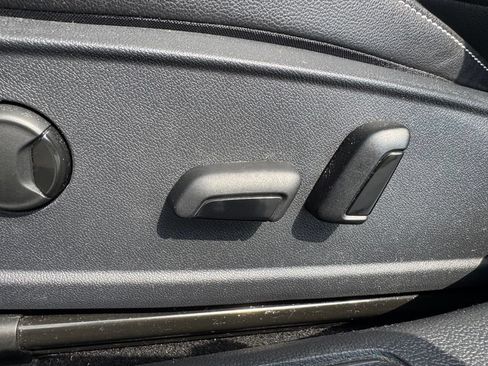 Used 2022 Volkswagen Jetta SE FWD image 16