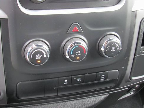 Used 2024 RAM 1500 Classic Warlock image 16