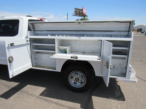 Used 2020 Ford F250 XL w/ Power Equipment Group AWD/4WD image 16