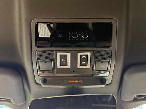 New 2026 Land Rover Defender 110 X-Dynamic SE AWD/4WD image 28