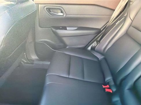 Certified 2023 Nissan Rogue SL w/ SL Premium Package image 32