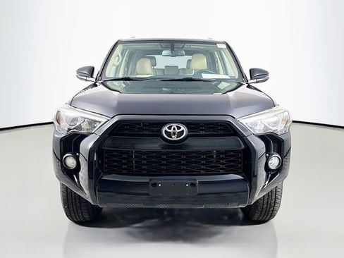 Used 2016 Toyota 4Runner SR5 Premium AWD/4WD image 2
