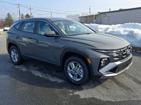 New 2026 Hyundai Tucson SE image 2