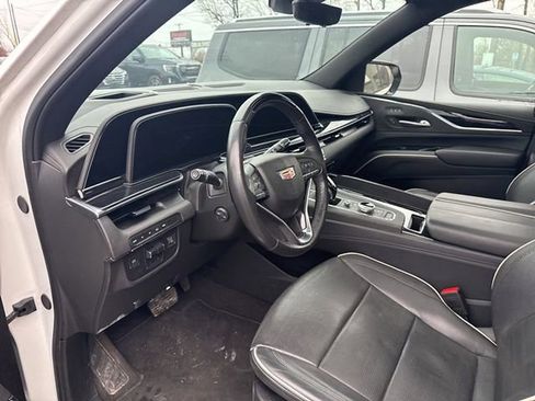 Used 2024 Cadillac Escalade Sport image 8