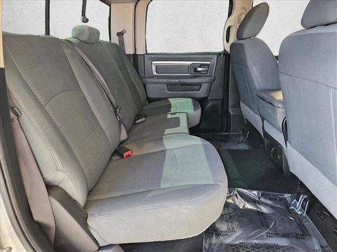 Used 2019 RAM 1500 Classic SLT AWD/4WD image 21