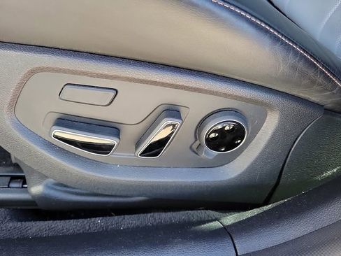 Used 2018 Genesis G80 3.3T Sport image 15