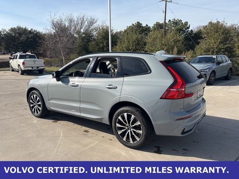 Certified 2025 Volvo XC60 B5 Core image 9